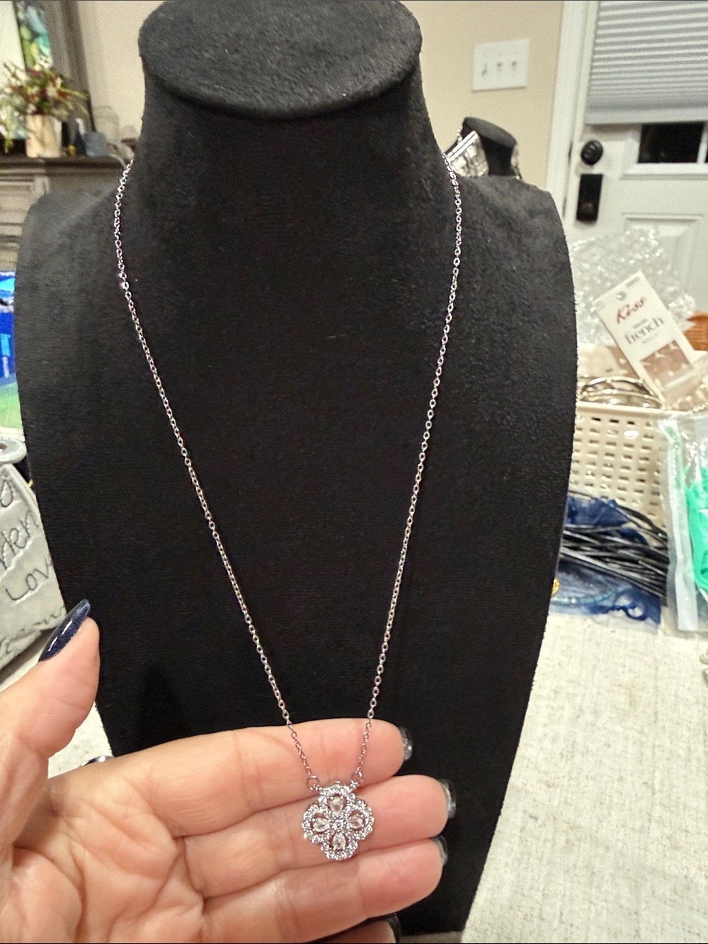 925 Sterling Silver Four Leaf Clover Pendant Necklace – Pave CZ Lucky Clover Nec